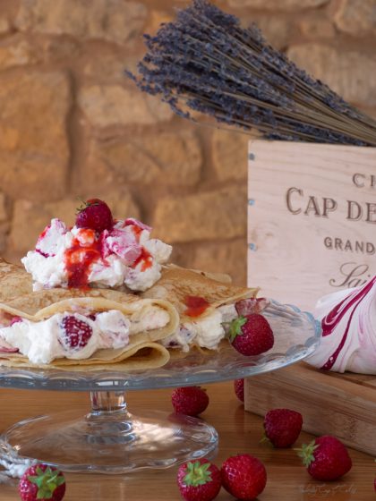 Eton Mess Crêpes (Crêpes, fresa, nata y merengues)