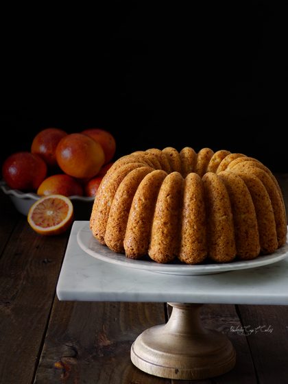 Bundt Cake de naranja sanguina y cardamomo {Blood Orange Bundt Cake}