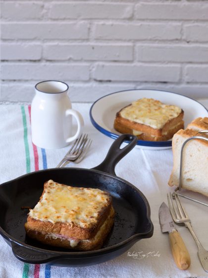 Croque Monsieur (Sandwich de jamón y queso)