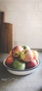 Apples in fruit bowl